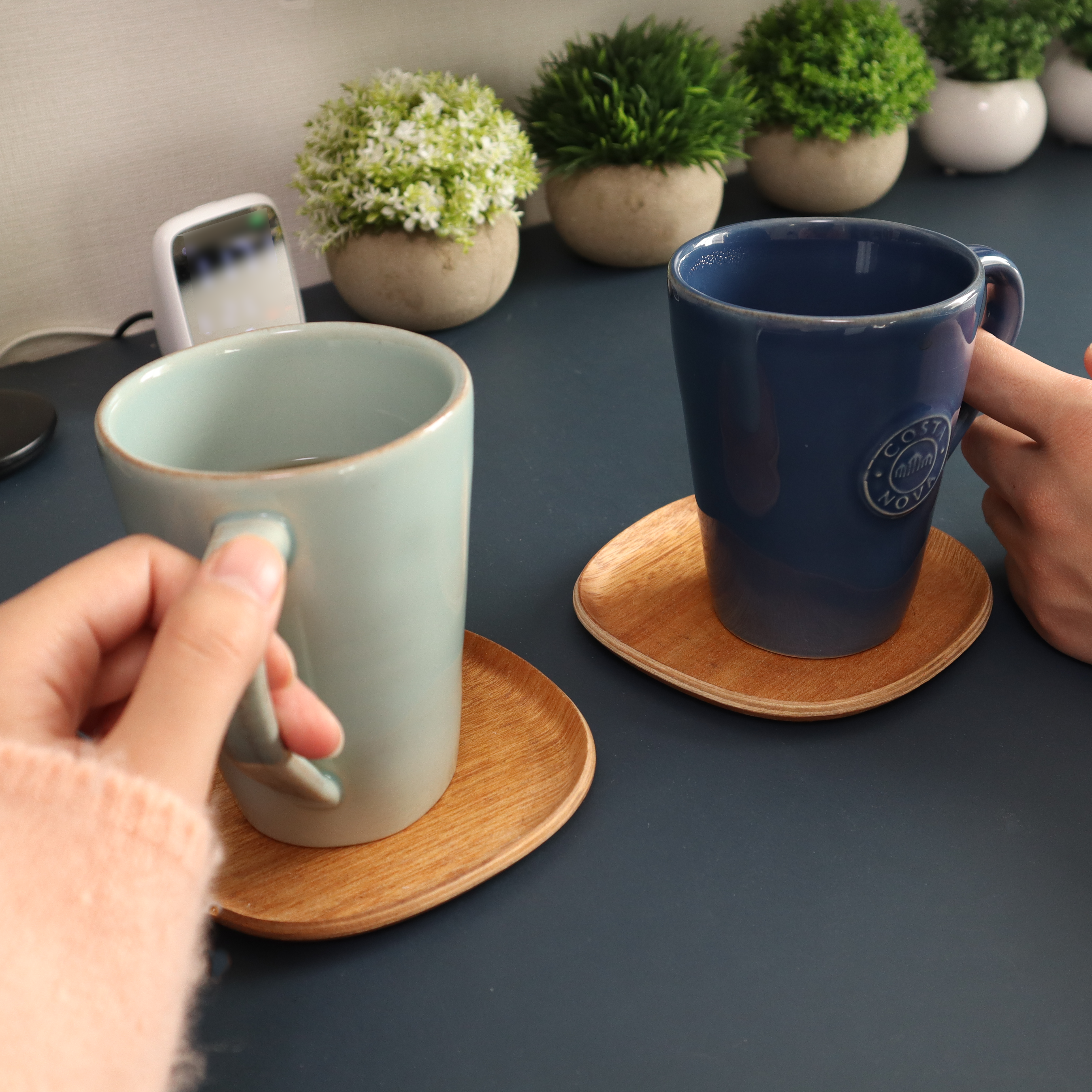 スタバでドヤ顔でデカフェを注文してみたけど、デカフェってなに。カフェインレスコーヒーと何が違うの?